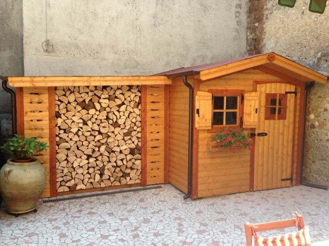 Legnaie e armadi in legno